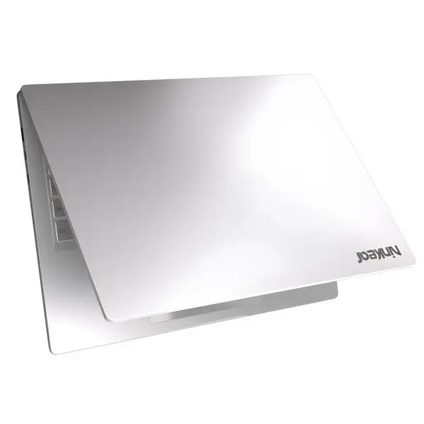 Ноутбук Ninkear S14 с AMD Ryzen 5 7535HS в серебристом корпусе
