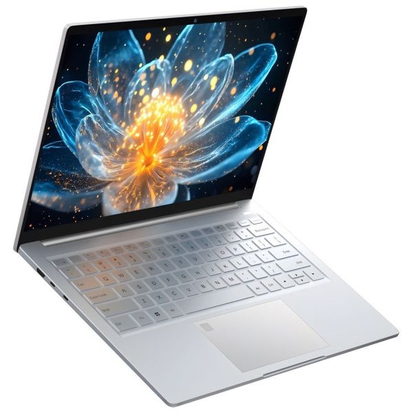 Ноутбук Ninkear S14 с AMD Ryzen 5 7535HS в серебристом корпусе